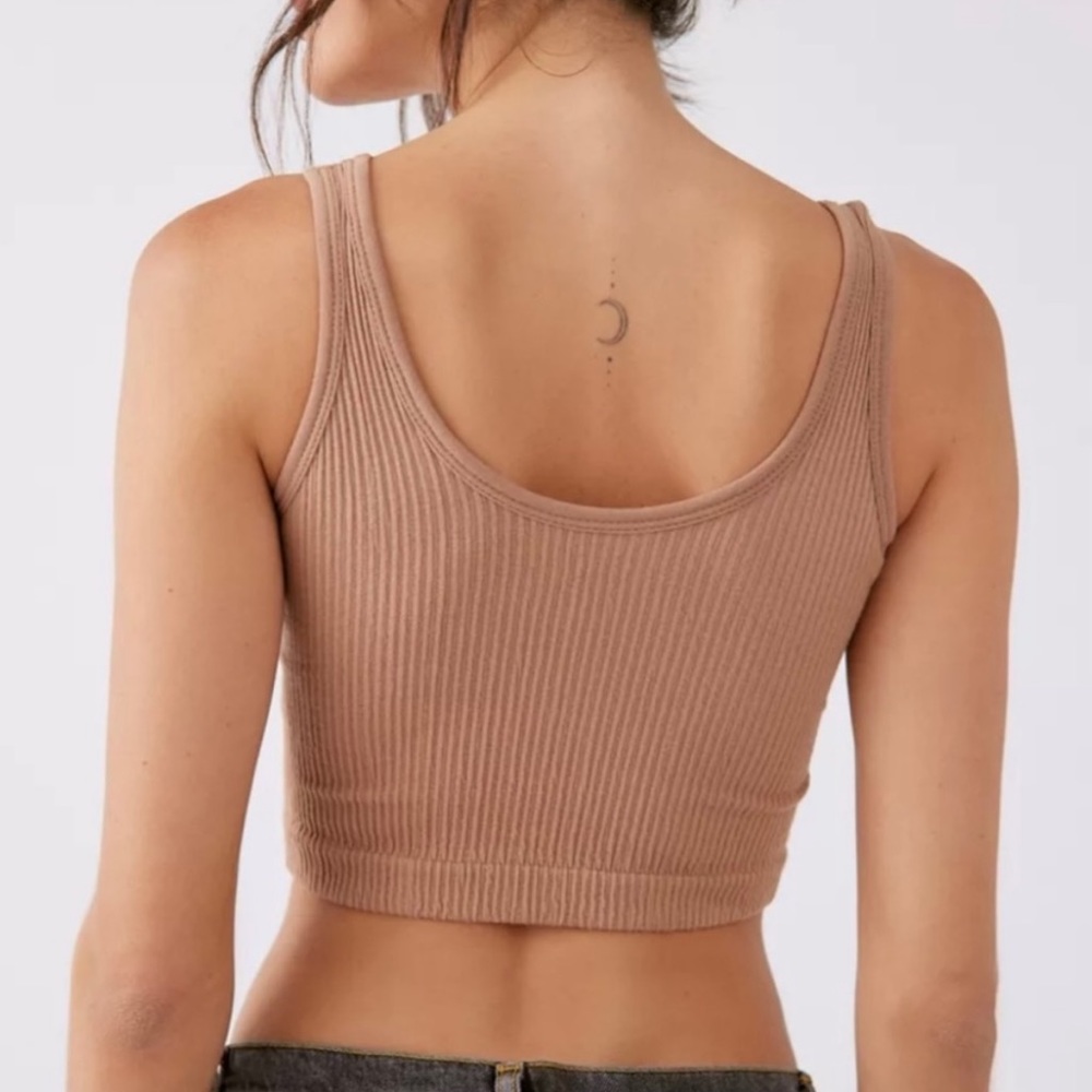 Urban Out From Under Ribbed Crop Top - Picture 4 of 5